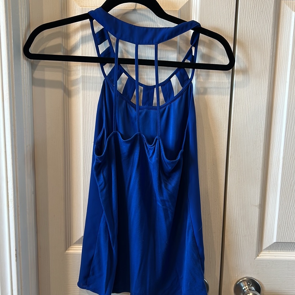 Express Tank Top - Picture 2 of 2
